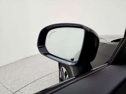 New 2026 Volvo XC60 B5 Plus w/ Protection Package Premier AWD/4WD image 23