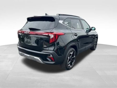 Certified 2024 Kia Seltos EX AWD/4WD image 8