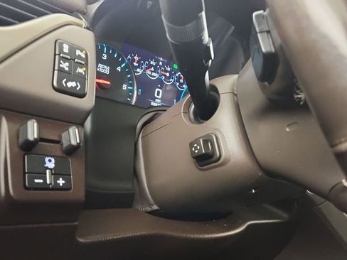 Used 2019 GMC Yukon XL Denali w/ Open Road Package image 30