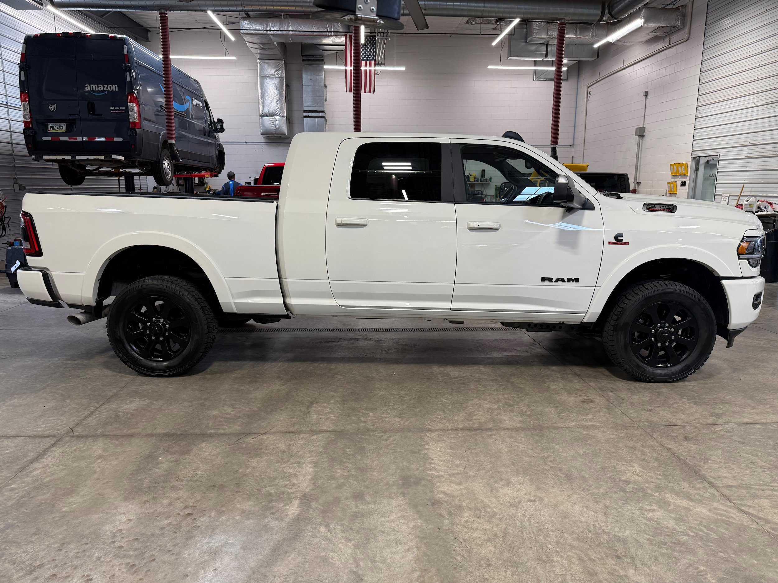 Used 2022 RAM 2500 Laramie w/ Night Edition AWD/4WD image 4