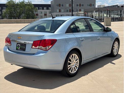 Used 2011 Chevrolet Cruze Eco FWD image 8