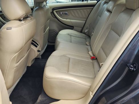 Used 2016 Ford Taurus Limited FWD image 8