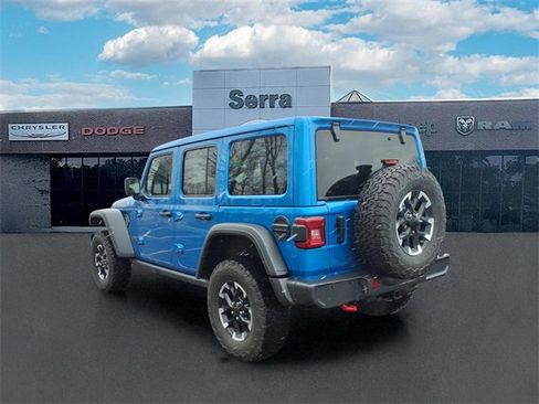 Used 2025 Jeep Wrangler Rubicon w/ Convenience Group image 4