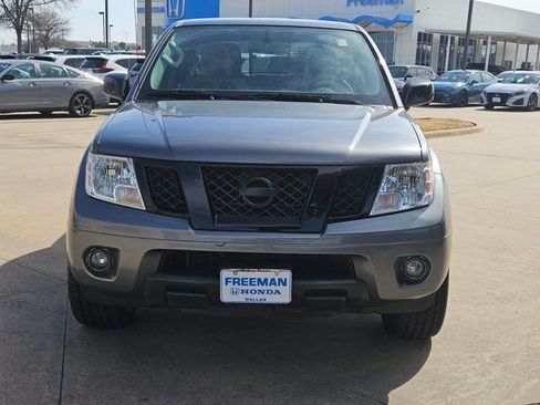 Used 2020 Nissan Frontier SV w/ Midnight Edition Floor Mats image 2