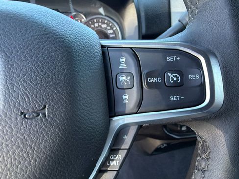 Certified 2025 RAM 2500 Big Horn AWD/4WD image 28