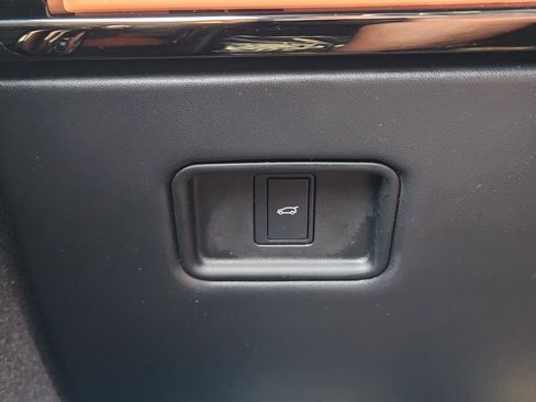 Certified 2024 Land Rover Range Rover Sport Dynamic SE image 21