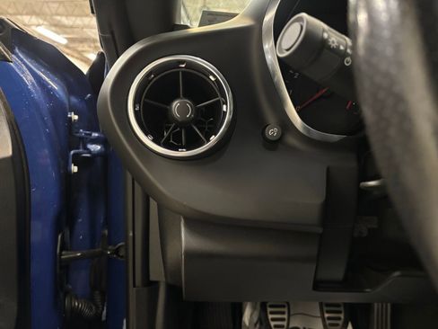 Used 2021 Chevrolet Camaro SS image 15