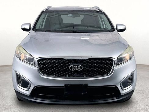Used 2016 Kia Sorento FWD w/ LX Convenience Package image 5