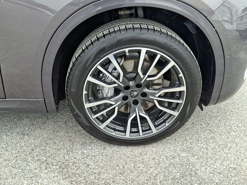 Certified 2025 Maserati Grecale GT AWD/4WD image 12