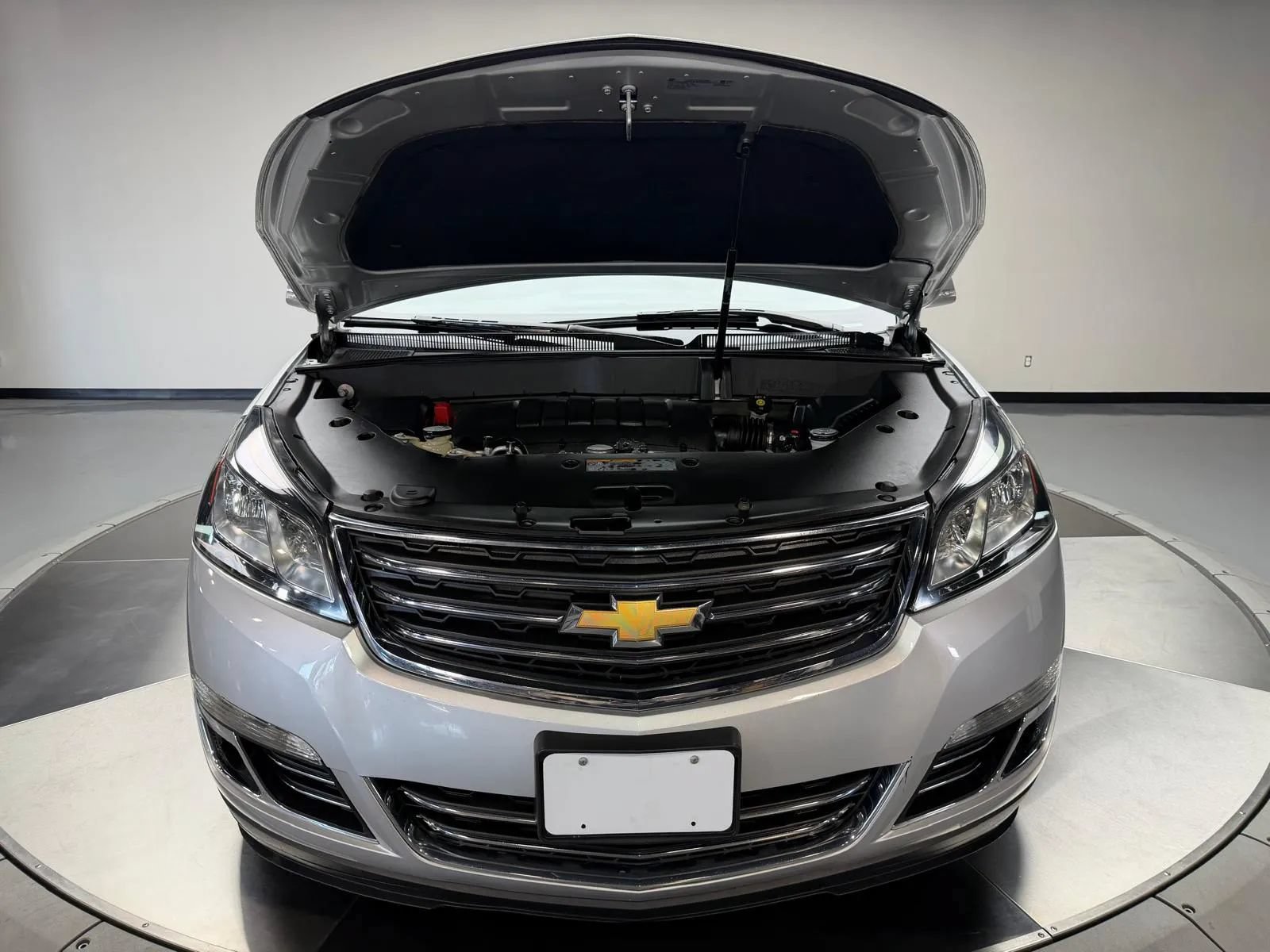 Used 2017 Chevrolet Traverse Premier FWD image 11