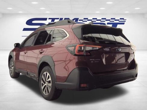 Used 2025 Subaru Outback Premium image 8