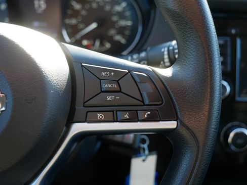 Used 2021 Nissan Rogue Sport S image 28