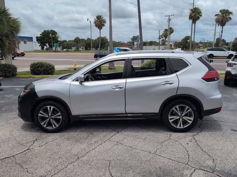 Used 2017 Nissan Rogue SL FWD image 8