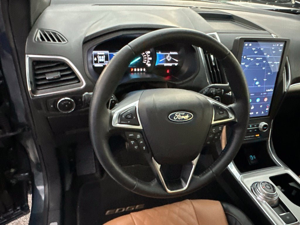 Certified 2024 Ford Edge Titanium w/ Titanium Elite Package AWD/4WD image 17