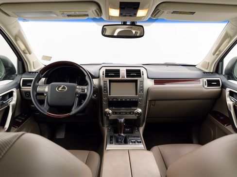 Used 2019 Lexus GX 460 Premium AWD/4WD image 17