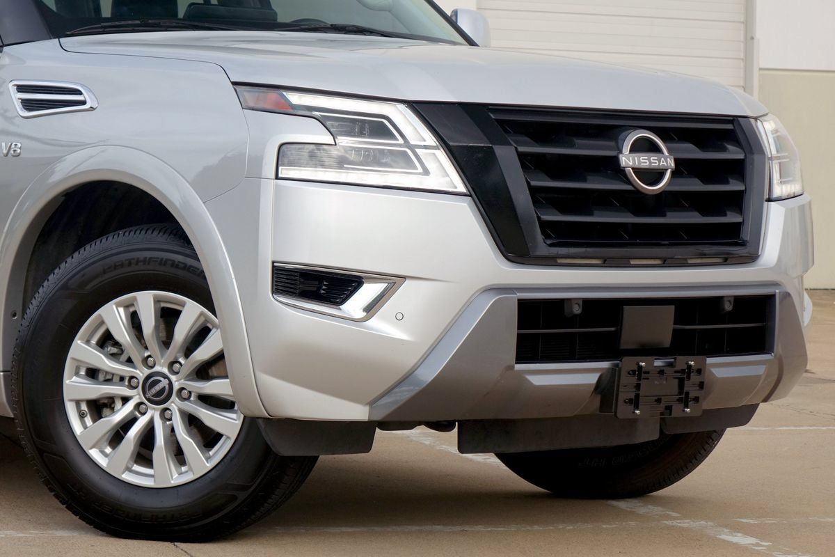 Used 2021 Nissan Armada SV RWD image 17