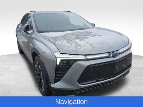 Certified 2025 Chevrolet Blazer EV RS image 6