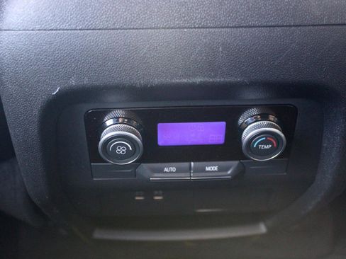 Used 2025 Buick Enclave Preferred FWD image 38