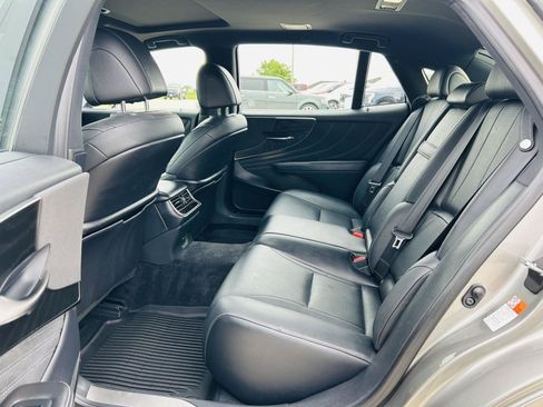 Used 2022 Lexus LS 500 AWD w/ Accessory Package (Z1) image 30