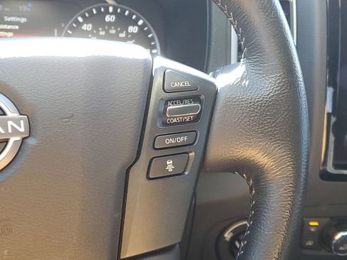 Used 2022 Nissan Frontier SV image 15