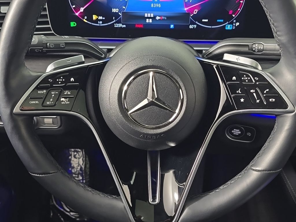 Used 2025 Mercedes-Benz GLS 450 4MATIC image 29