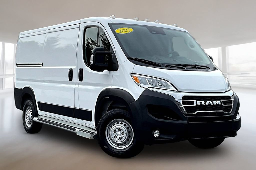 Used 2025 RAM ProMaster 2500 w/ U-Haul Equipment Group FWD image 1