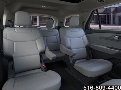Used 2026 Ford Explorer Active w/ Active Comfort Package AWD/4WD image 12