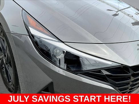 Used 2022 Hyundai Elantra SEL w/ Cargo Package FWD image 38