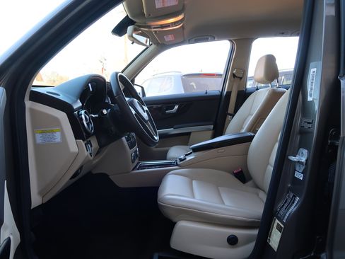 Used 2013 Mercedes-Benz GLK 250 4MATIC 4dr GLK 250 BlueTEC image 26