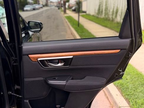 Used 2018 Honda CR-V EX image 19