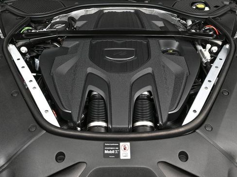 New 2026 Porsche Panamera RWD image 35