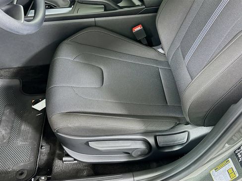 Certified 2026 Hyundai Elantra SE FWD image 19