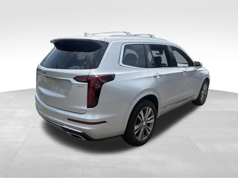 Used 2020 Cadillac XT6 Premium Luxury FWD image 5