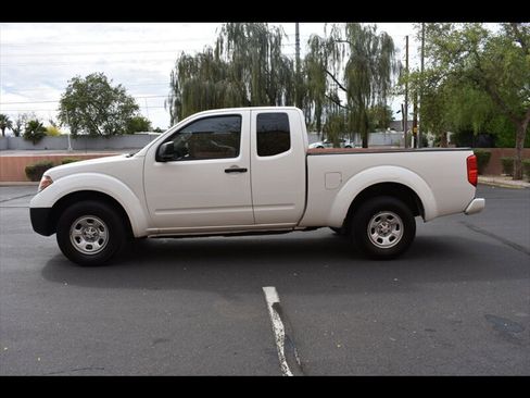 Used 2019 Nissan Frontier S image 4