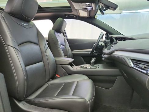 Used 2019 Cadillac XT4 Premium Luxury AWD/4WD image 27