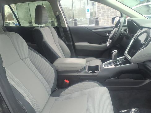 Used 2020 Subaru Outback Premium image 11