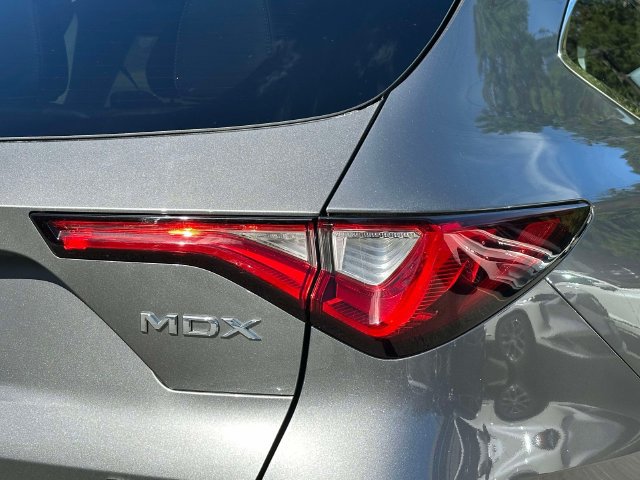 Certified 2024 Acura MDX w/ Technology Package AWD/4WD image 11
