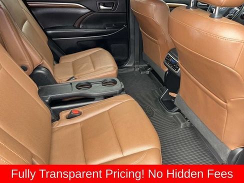 Used 2019 Toyota Highlander Limited Platinum AWD/4WD image 23