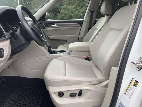 Used 2019 Volkswagen Atlas SE FWD image 16