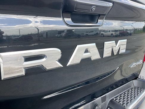Used 2025 RAM 1500 Limited w/ Off Road Group AWD/4WD image 29