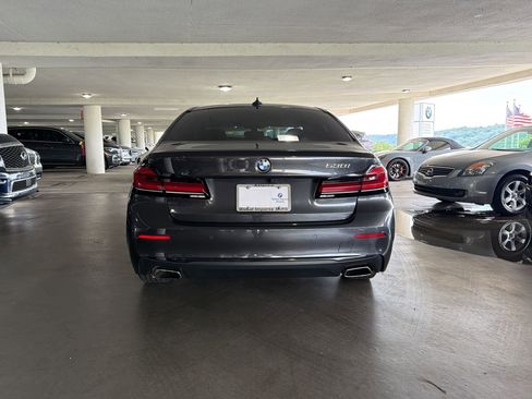 Certified 2023 BMW 530i w/ Convenience Package RWD image 8