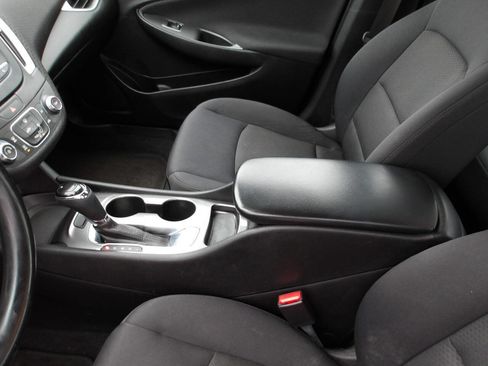 Used 2016 Chevrolet Malibu LS image 17