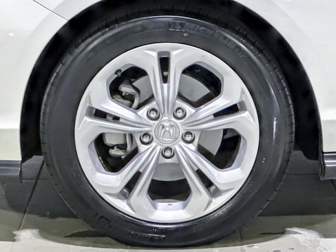 Used 2025 Honda Accord LX image 11