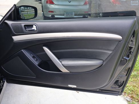 Used 2010 INFINITI G37 Sport w/ Navigation Pkg RWD image 36