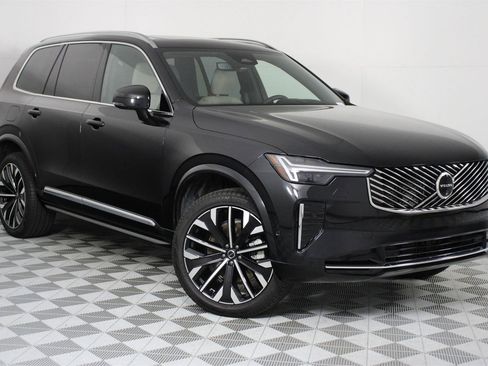 Certified 2025 Volvo XC90 B6 Ultra image 34