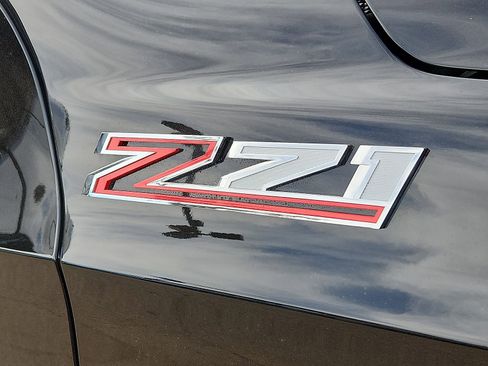 Used 2024 Chevrolet Tahoe Z71 w/ Off-Road Capability Package image 8