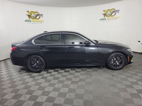 Used 2025 BMW 330i xDrive Sedan w/ Premium Package AWD/4WD image 4