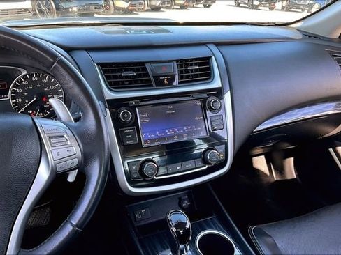 Used 2018 Nissan Altima 3.5 SL image 7
