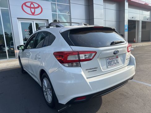 Used 2017 Subaru Impreza 2.0i Premium image 4