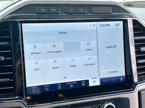 Used 2022 Ford F250 Lariat w/ Lariat Ultimate Package AWD/4WD image 13